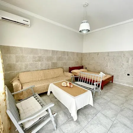 Szálloda Poseidonia's Breeze 3*
