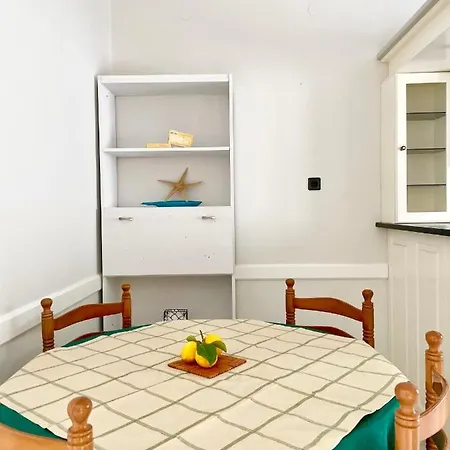 Szálloda Poseidonia's Breeze 3*